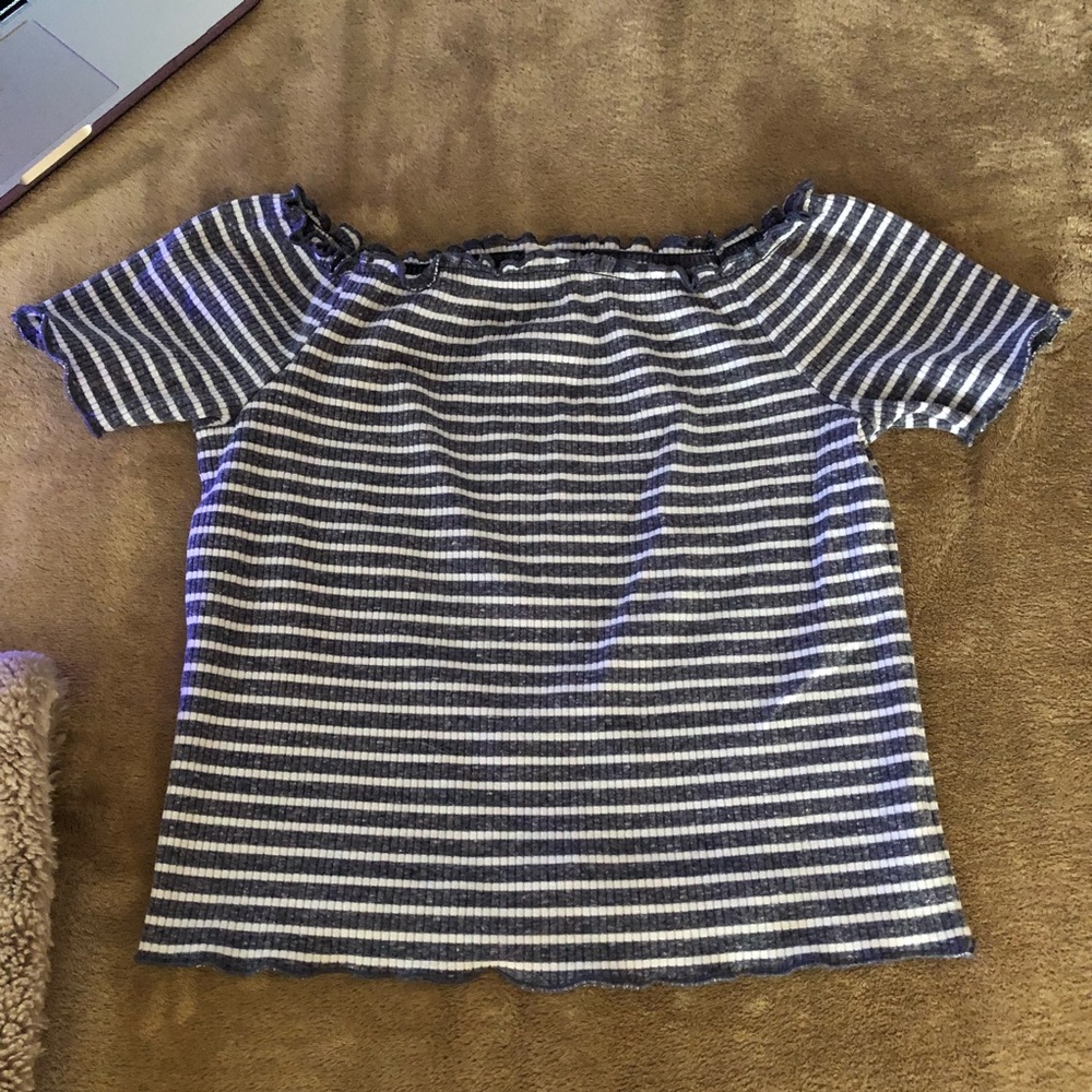 Ruffled crop top